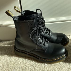 Dr Martens Modern Classic 1460 Smooth
